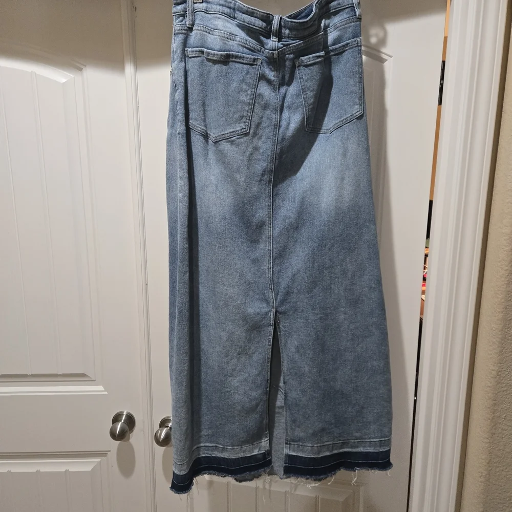 Fashion Nova Blue Maxi Denim Skirt Size XL EUC - Picture 9 of 13